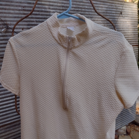 XL FITS cream waffle weave zip front short sleeve shirt Equestrian 🐎 - Picture 3 of 4